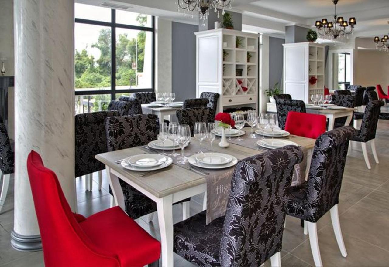 Private Apartments In White Rock Castle Bałczik Zewnętrze zdjęcie