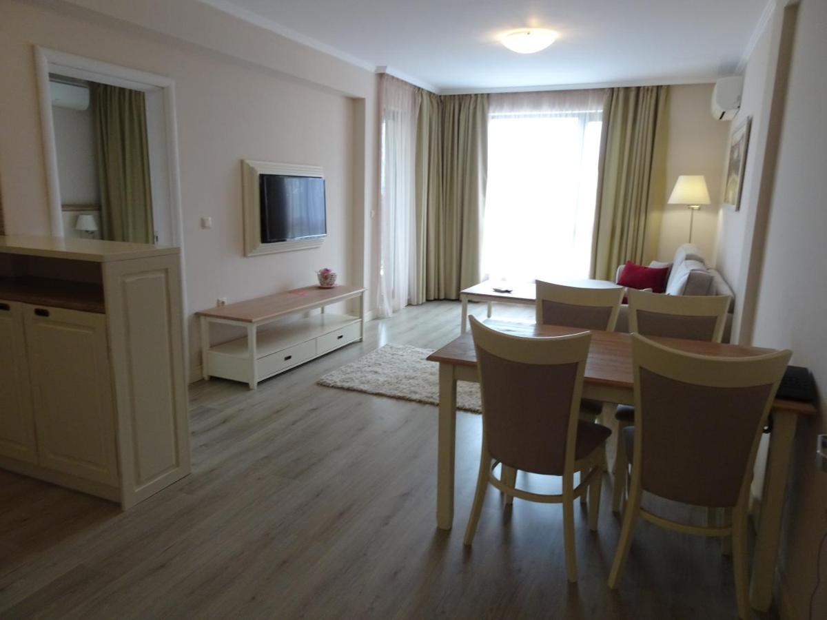 Private Apartments In White Rock Castle Bałczik Zewnętrze zdjęcie