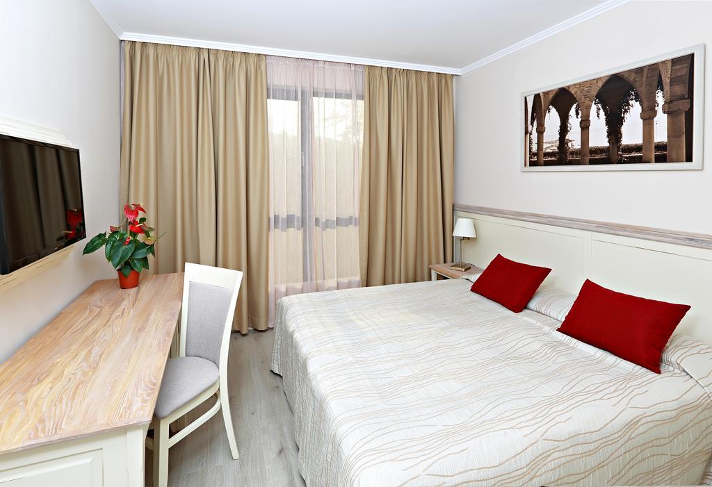 Private Apartments In White Rock Castle Bałczik Pokój zdjęcie