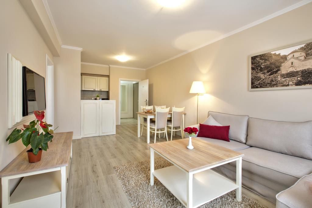 Private Apartments In White Rock Castle Bałczik Pokój zdjęcie